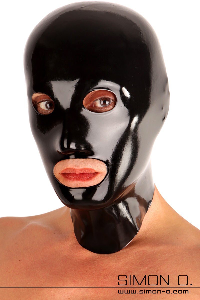 Seamless latex mask including chlorination 